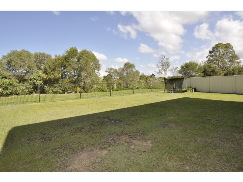 44 Golden Bear Drive, Arundel QLD 4214
