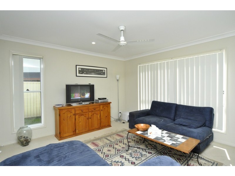 44 Golden Bear Drive, Arundel QLD 4214