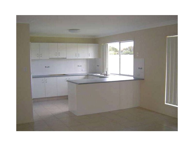 44 Golden Bear Drive, Arundel QLD 4214