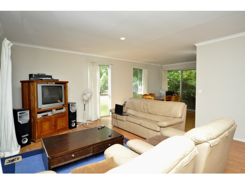 22 Tasman Avenue, Molendinar QLD 4214