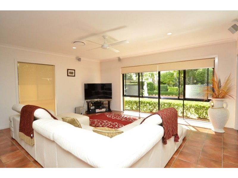 29 Chichester Drive, Arundel QLD 4214