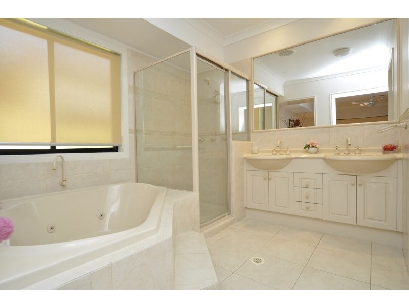 29 Chichester Drive, Arundel QLD 4214