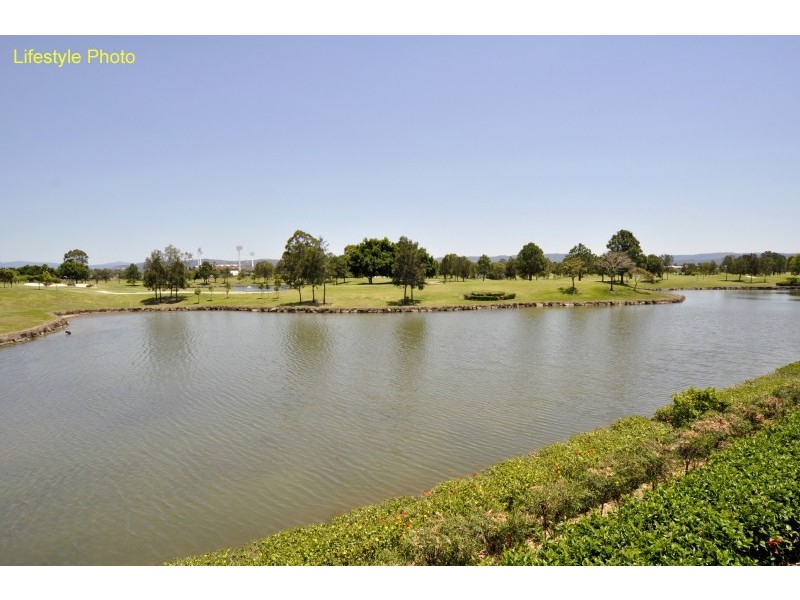 2/5018 Riverwood Grove, Ashmore QLD 4214