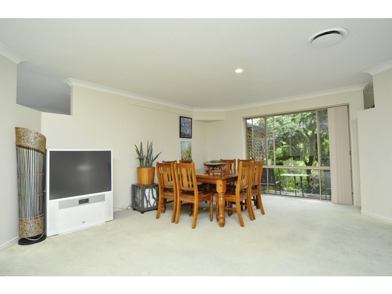 28 Papara Street, Pacific Pines QLD 4211