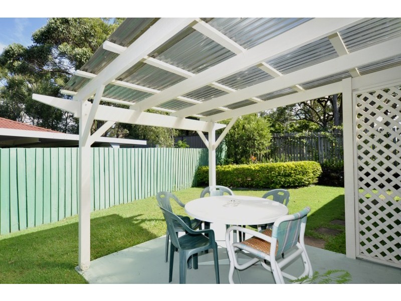 2/301 Government Road, Labrador QLD 4215