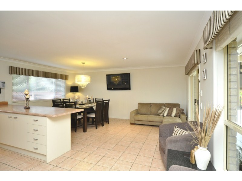 33 Carner Court, Parkwood QLD 4214