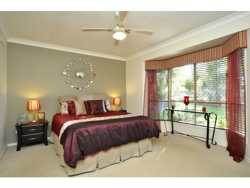 33 Carner Court, Parkwood QLD 4214