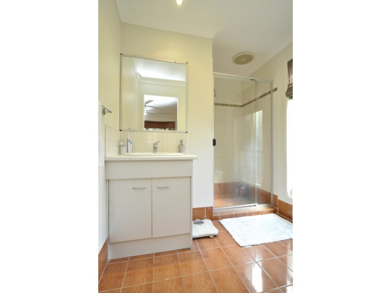 33 Carner Court, Parkwood QLD 4214