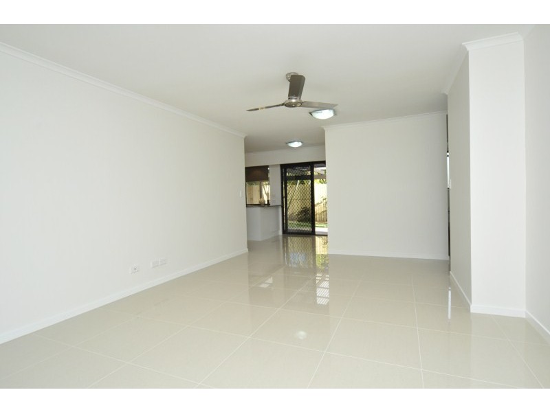 17/16 Telopea Street, Labrador QLD 4215