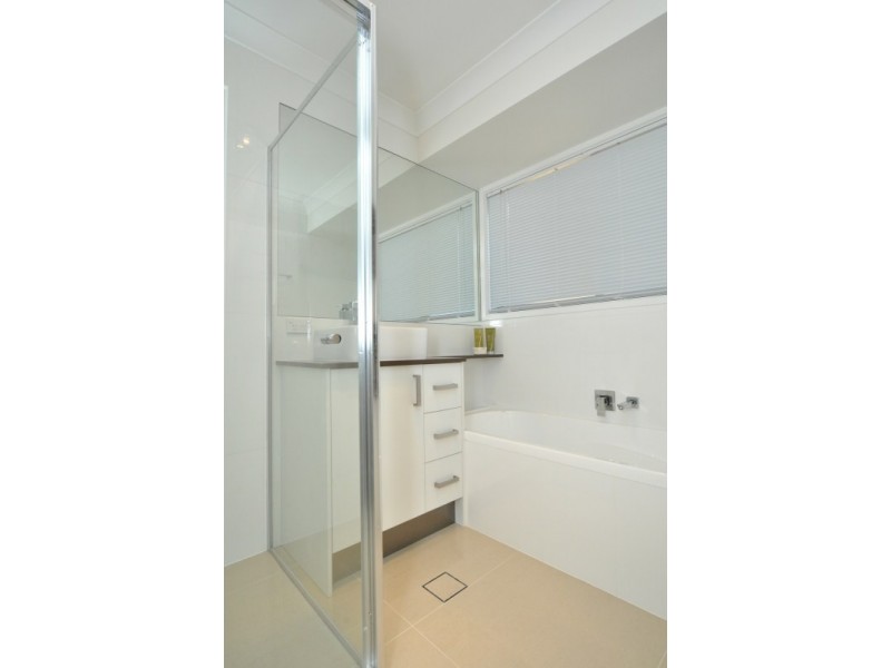 17/16 Telopea Street, Labrador QLD 4215