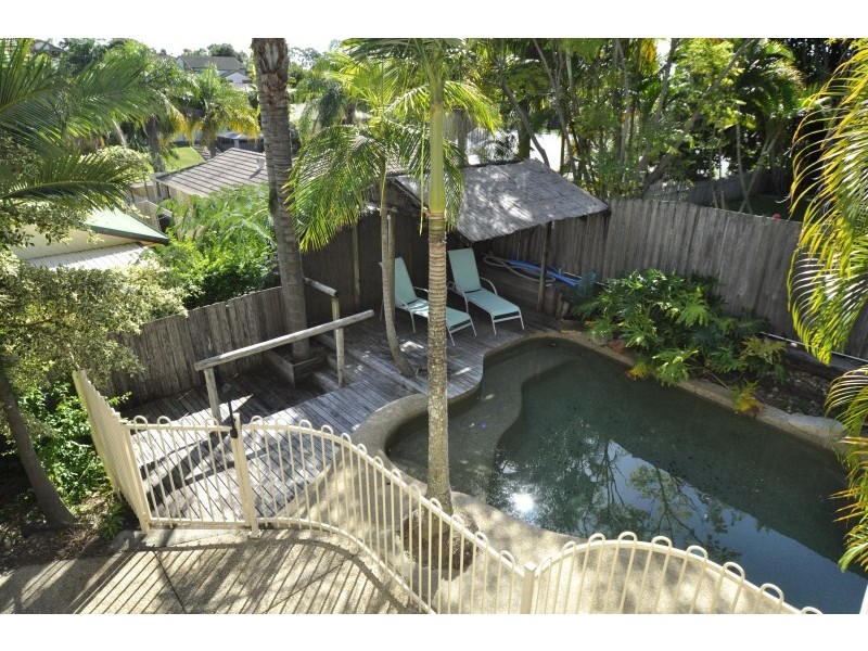 11 Langer Place, Arundel QLD 4214