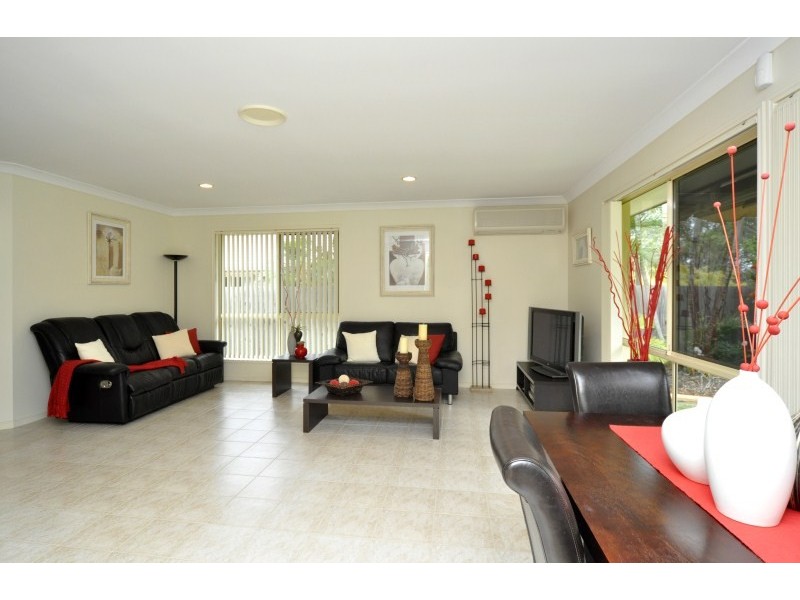 69 Inverness Way, Parkwood QLD 4214