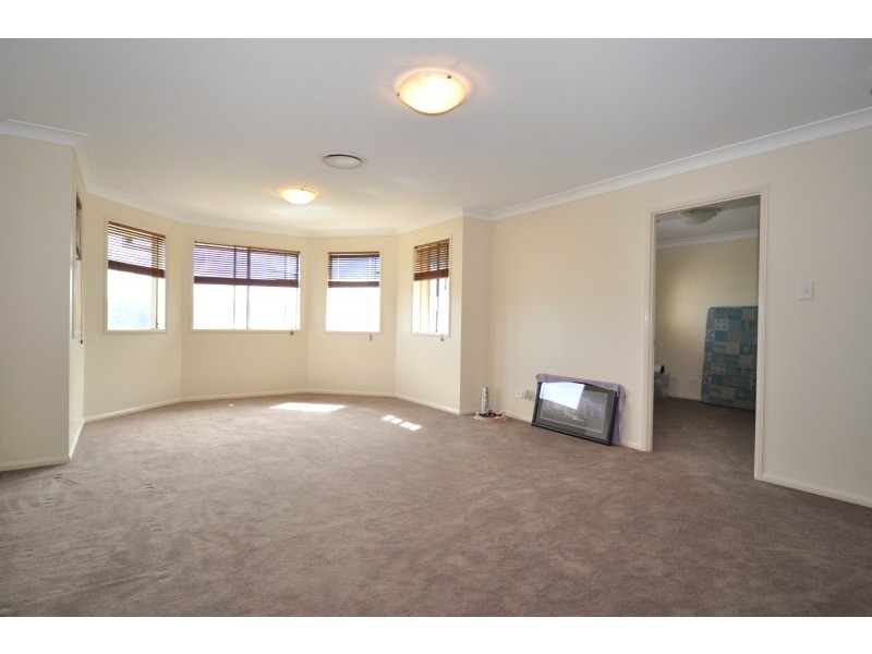 42 Salvado Drive, Pacific Pines QLD 4211