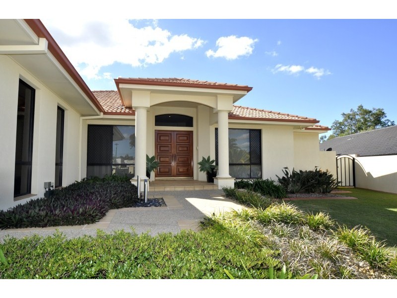 10 Torquay Place, Arundel QLD 4214