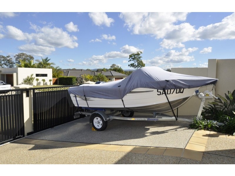 10 Torquay Place, Arundel QLD 4214