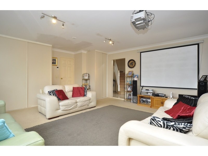 14 Yarraglen Place, Parkwood QLD 4214