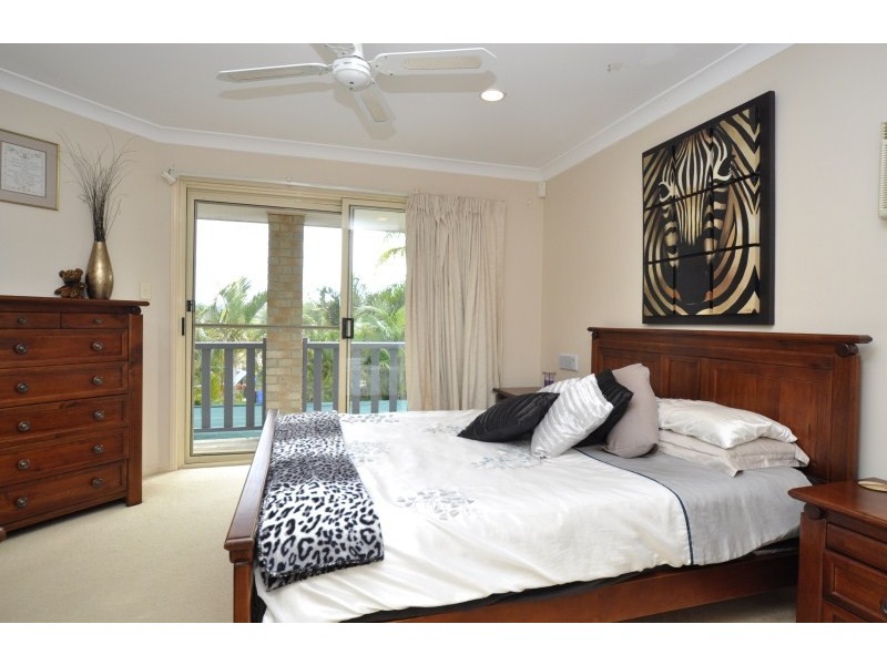 14 Yarraglen Place, Parkwood QLD 4214