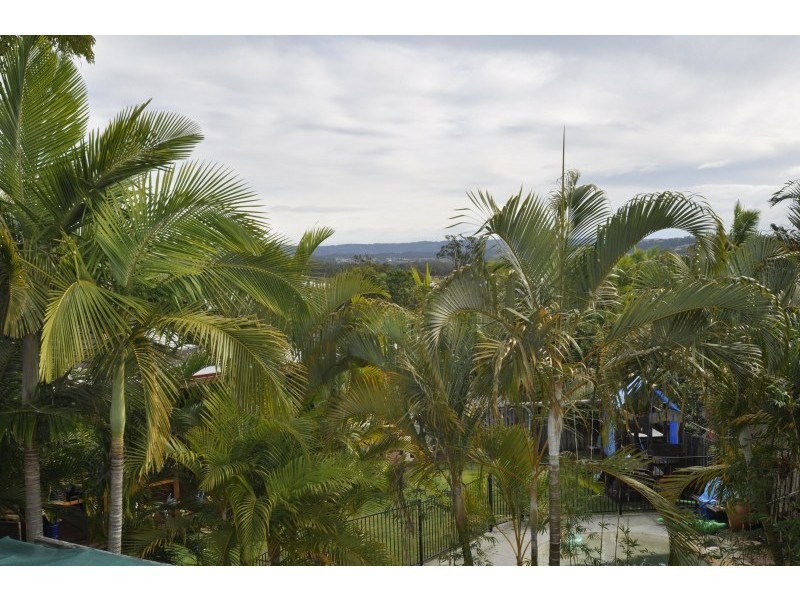 14 Yarraglen Place, Parkwood QLD 4214