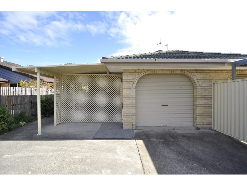 1/146 Kumbari Avenue, Labrador QLD 4215