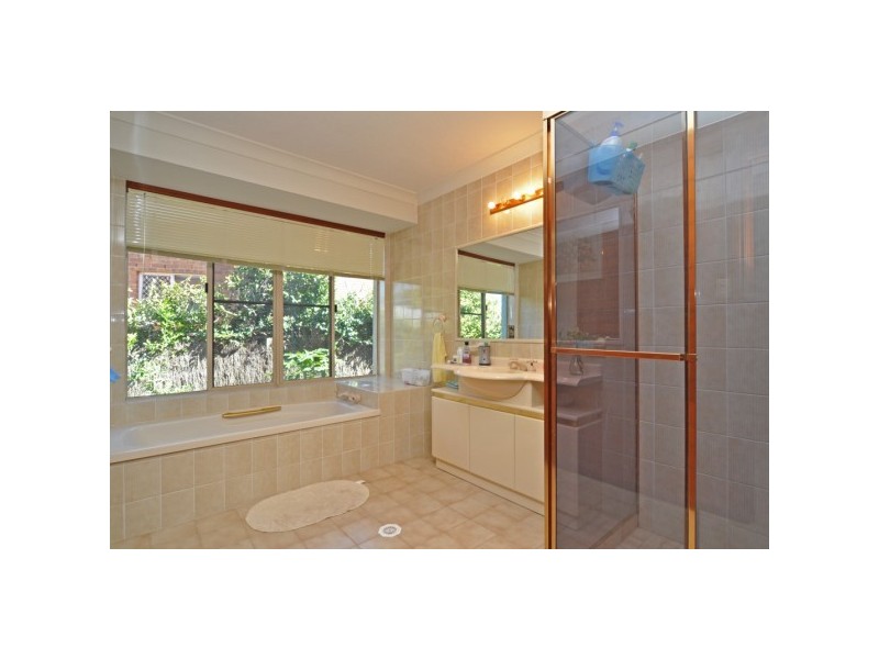 42 Peter Thomson Drive, Parkwood QLD 4214