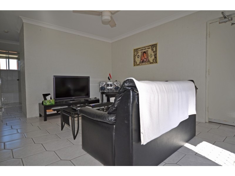 37/13 Brown Street, Labrador QLD 4215