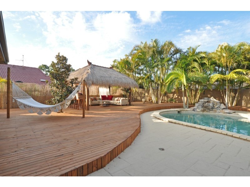 3 Waterwood Court, Arundel QLD 4214