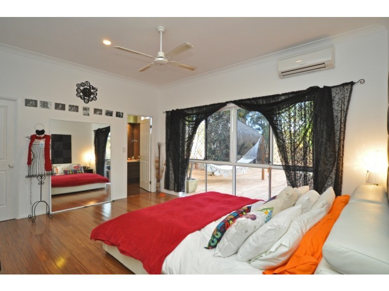 3 Waterwood Court, Arundel QLD 4214