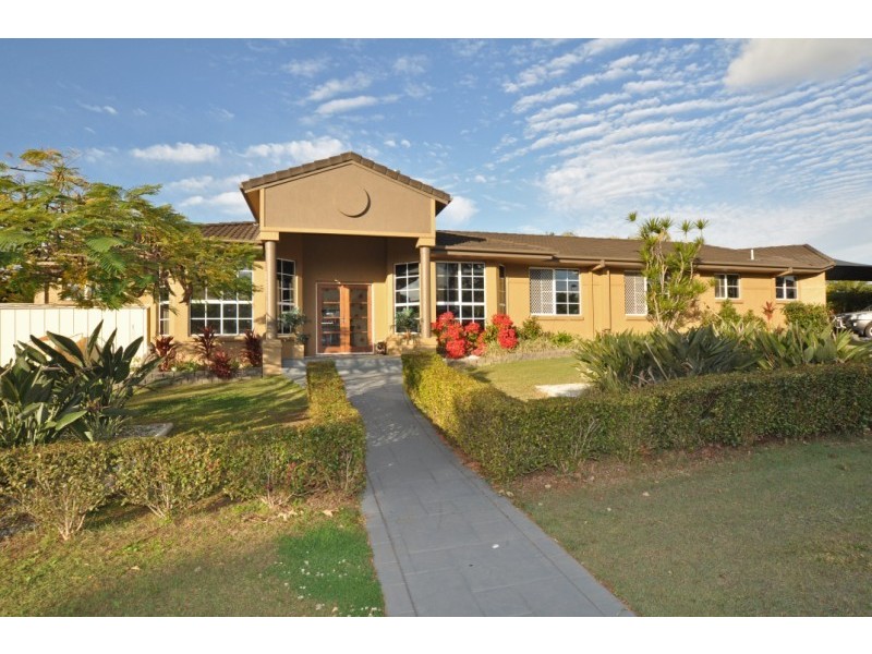 3 Waterwood Court, Arundel QLD 4214