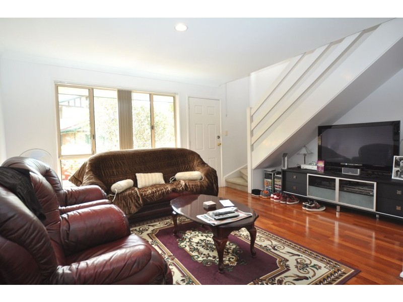 6/75 Brown Street, Labrador QLD 4215