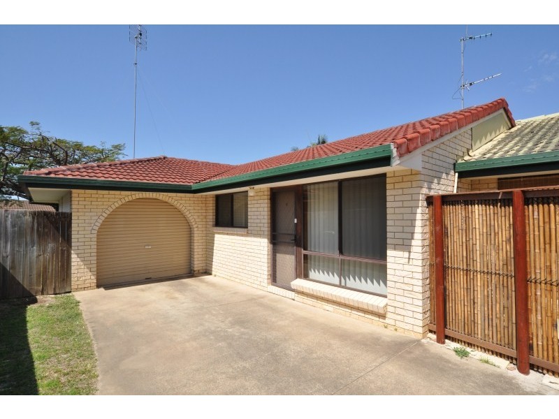 2/3 Botanical Drive, Labrador QLD 4215