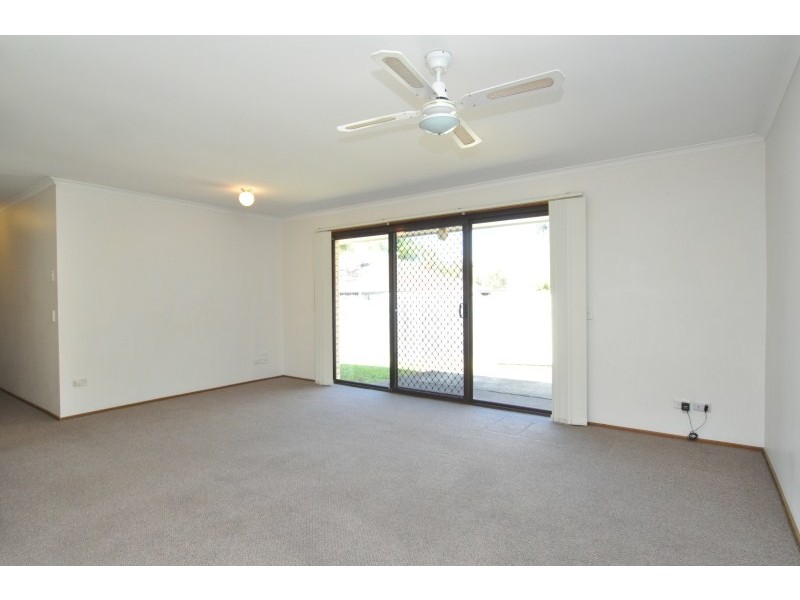 2/3 Botanical Drive, Labrador QLD 4215