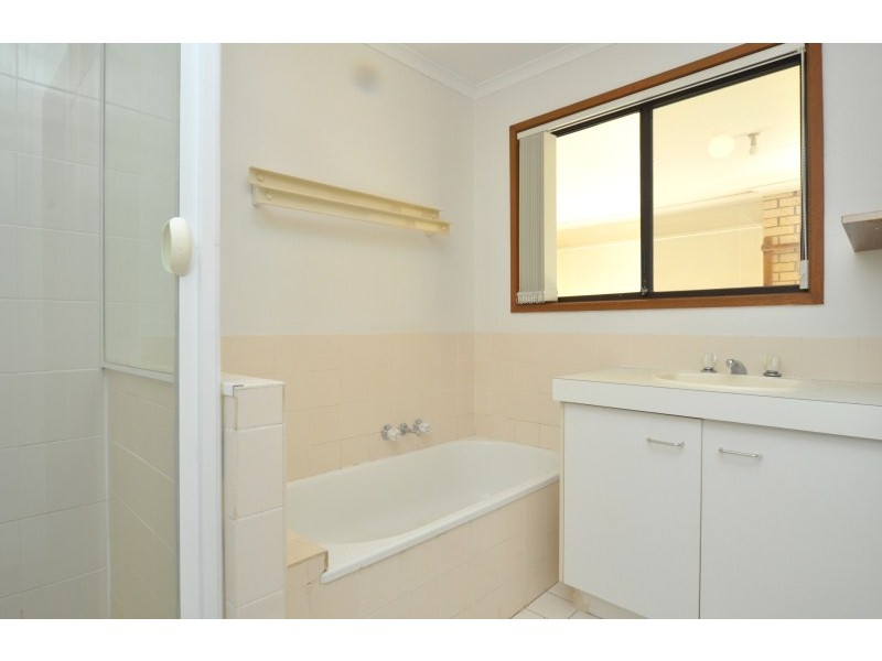 2/3 Botanical Drive, Labrador QLD 4215