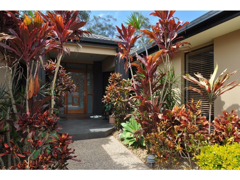 113 Arun Drive, Arundel QLD 4214