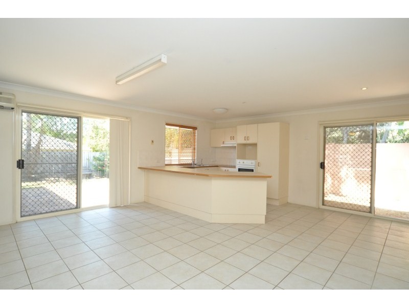 65 Henry Cotton Drive, Parkwood QLD 4214