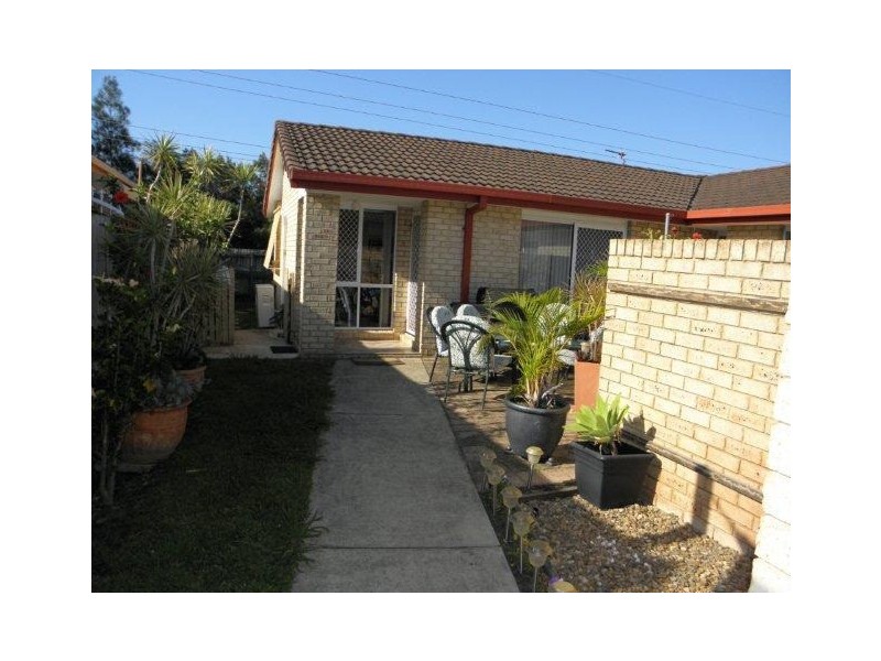 2/32 Kenny Drive, Labrador QLD 4215