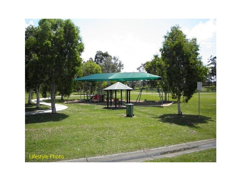 2/32 Kenny Drive, Labrador QLD 4215