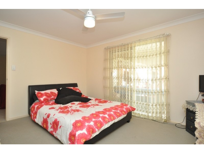 17 Buddy Holly Close, Parkwood QLD 4214