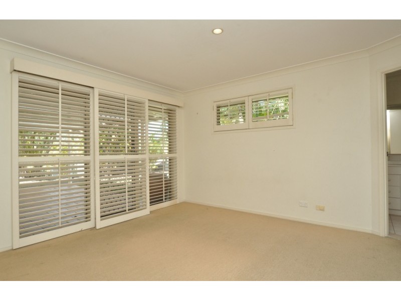 15 Pickworth Court, Parkwood QLD 4214