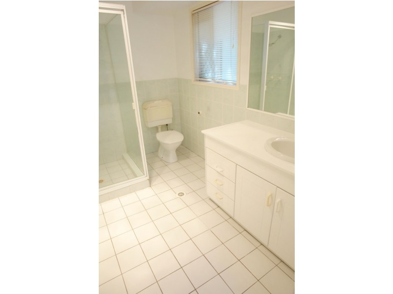 6 Morfantaine Terrace, Parkwood QLD 4214