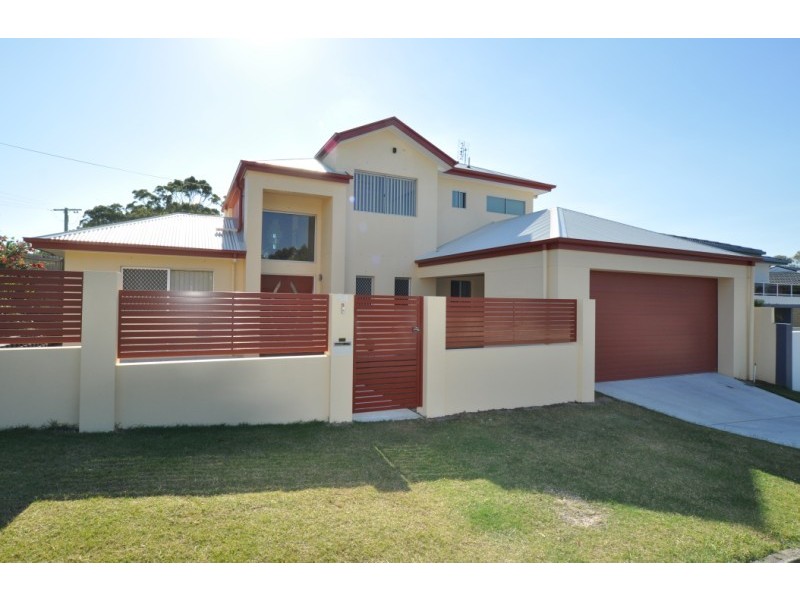 64B Kumbari Close, Southport QLD 4215