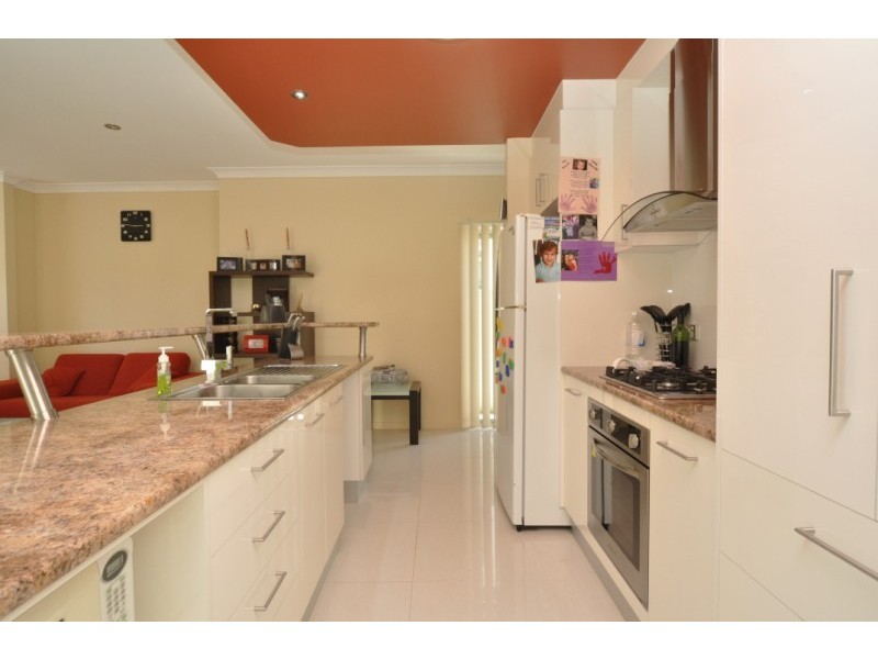 64B Kumbari Close, Southport QLD 4215