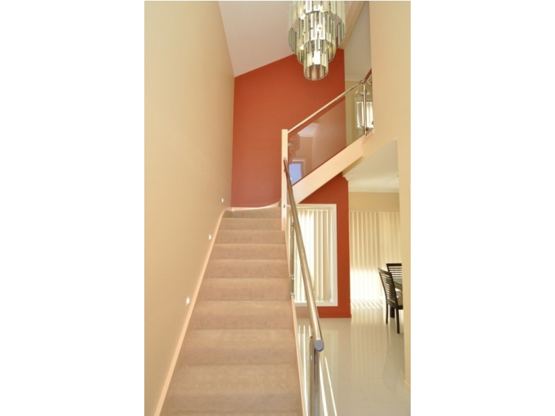 64B Kumbari Close, Southport QLD 4215