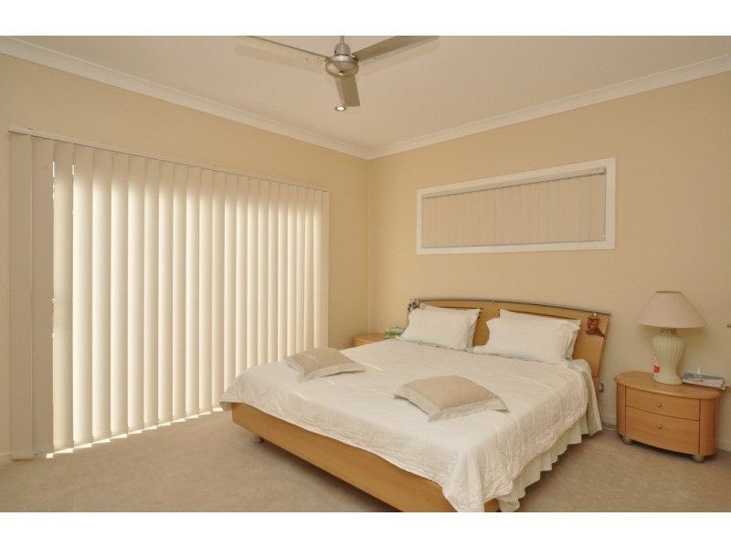 64B Kumbari Close, Southport QLD 4215