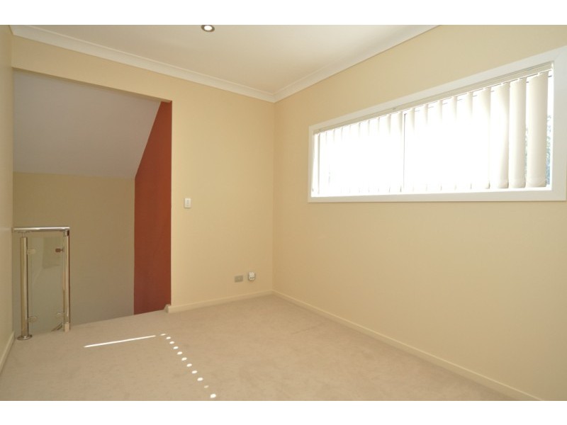 64B Kumbari Close, Southport QLD 4215