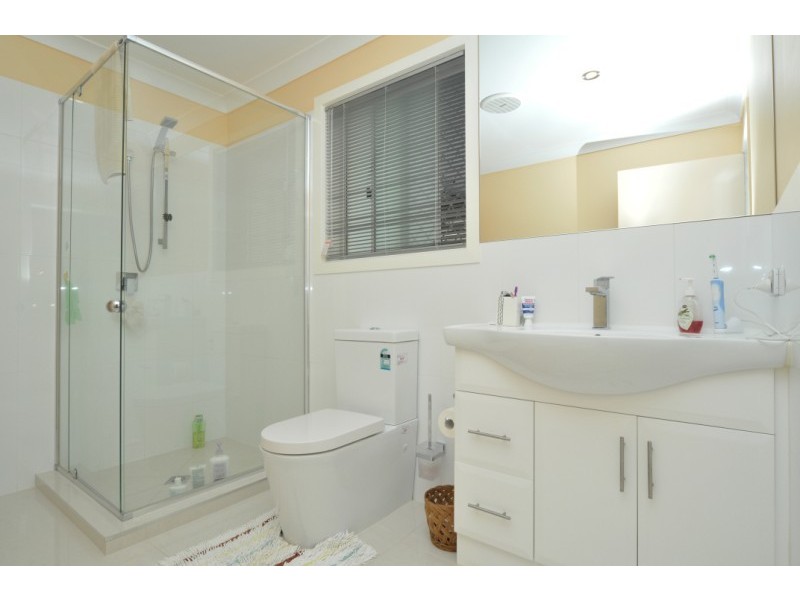 64B Kumbari Close, Southport QLD 4215