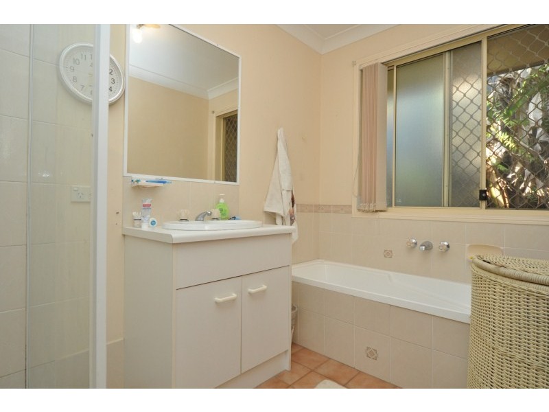 35 Gary Player Crescent, Parkwood QLD 4214