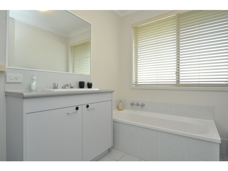 24/757 Ashmore Road, Molendinar QLD 4214