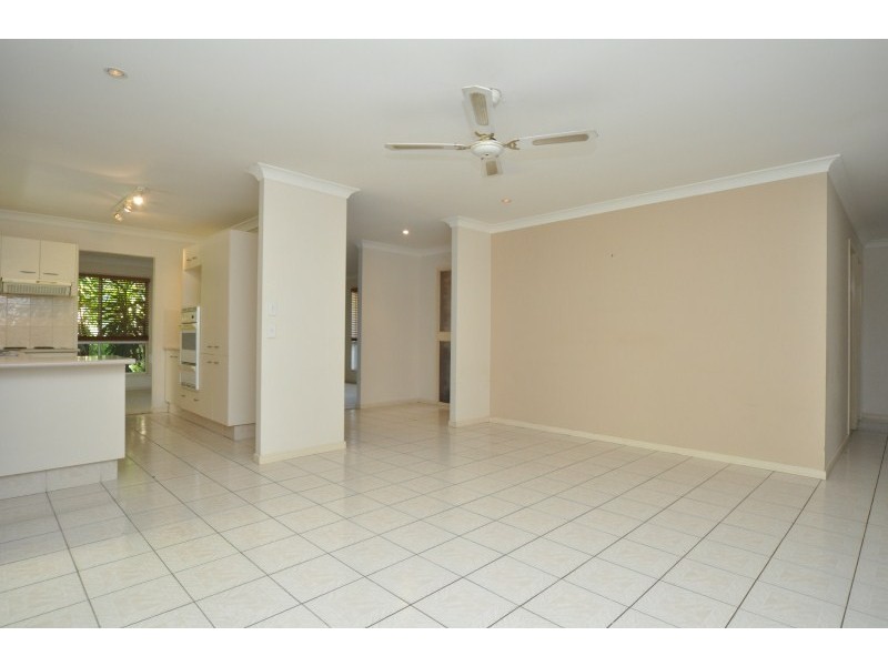 5 Bill Court, Parkwood QLD 4214