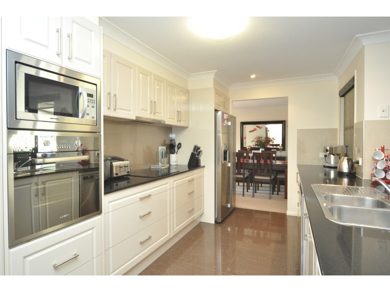 43 Currumburra Road, Ashmore QLD 4214