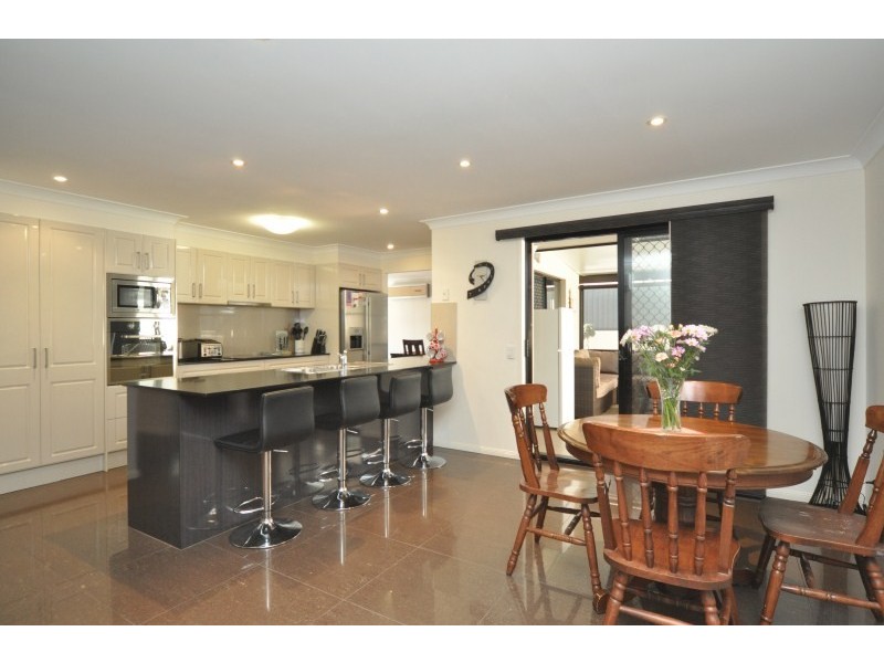 43 Currumburra Road, Ashmore QLD 4214